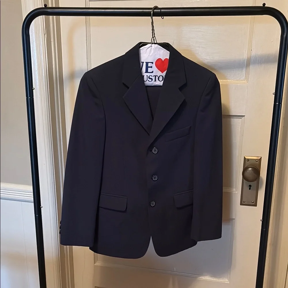 Hart Schaffner Marx Boys 3Piece Suit; Jacket, Pants and Tie